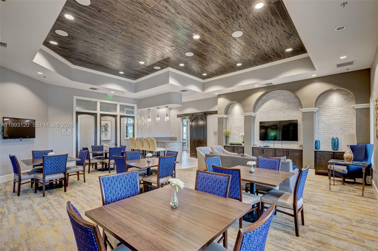 SONOMA ISLES - Residential