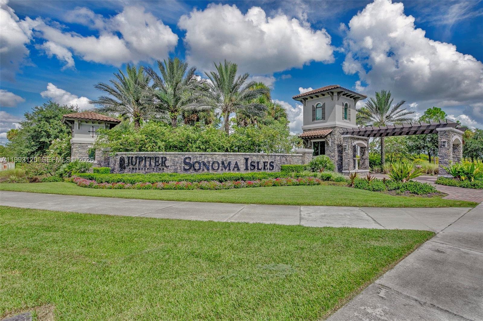 SONOMA ISLES - Residential