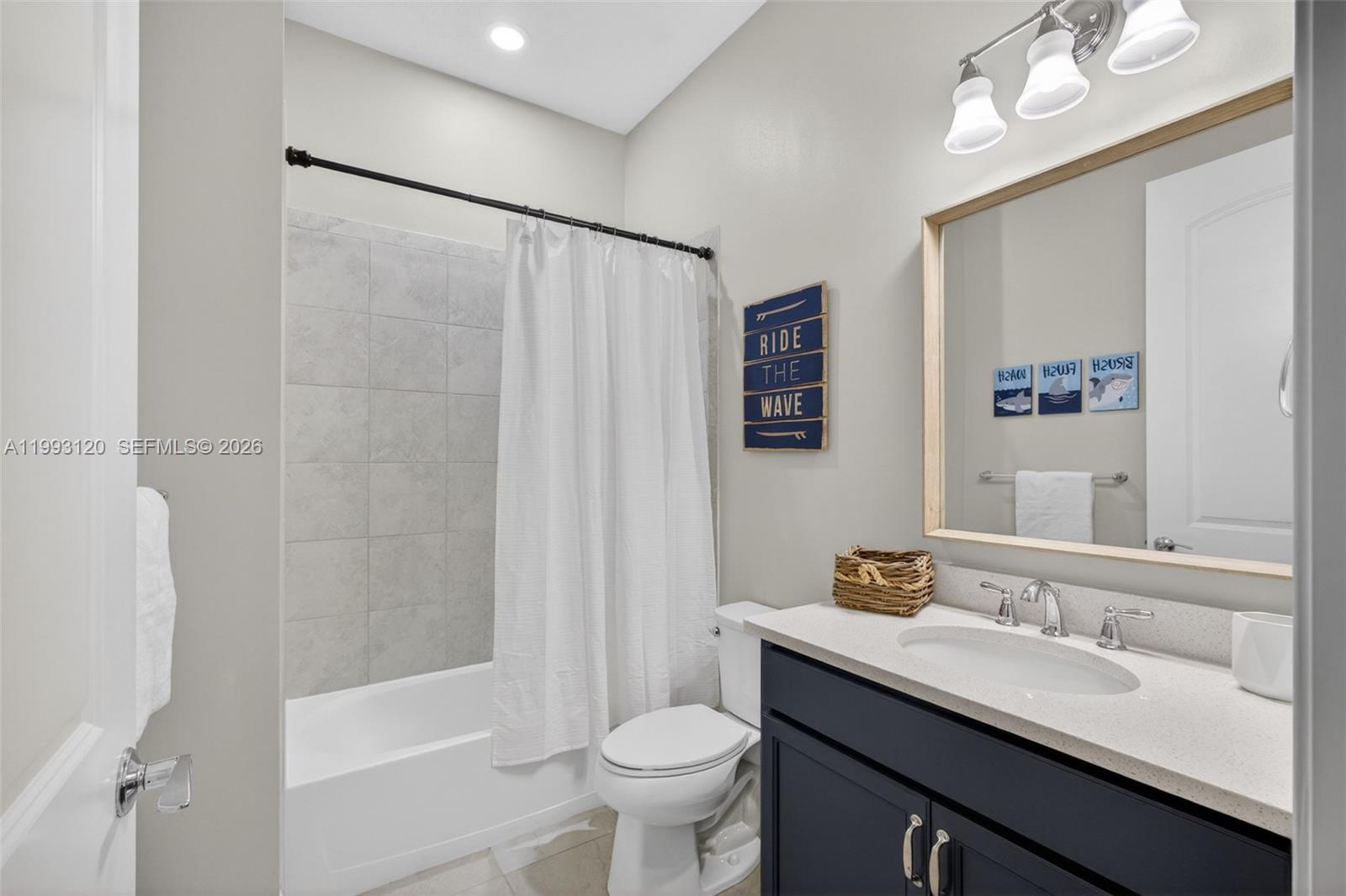 SONOMA ISLES - Residential