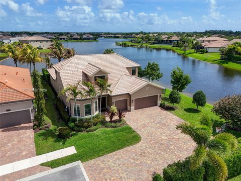 130 Blanca Isles Ln Jupiter FL 33478