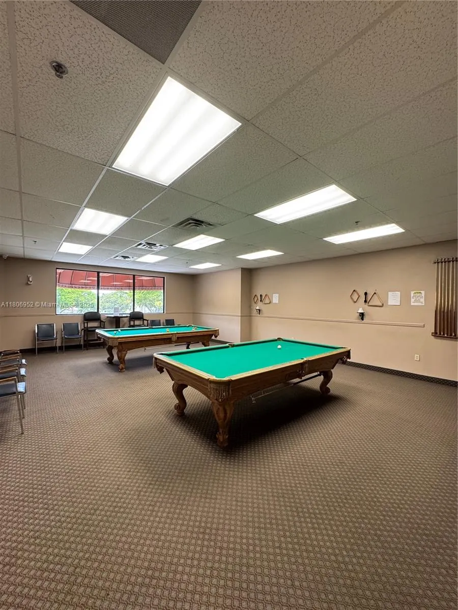 Pembroke Pines, Florida 33025, United States, 1 Bedroom Bedrooms, ,2 BathroomsBathrooms,Residential,Active,134592