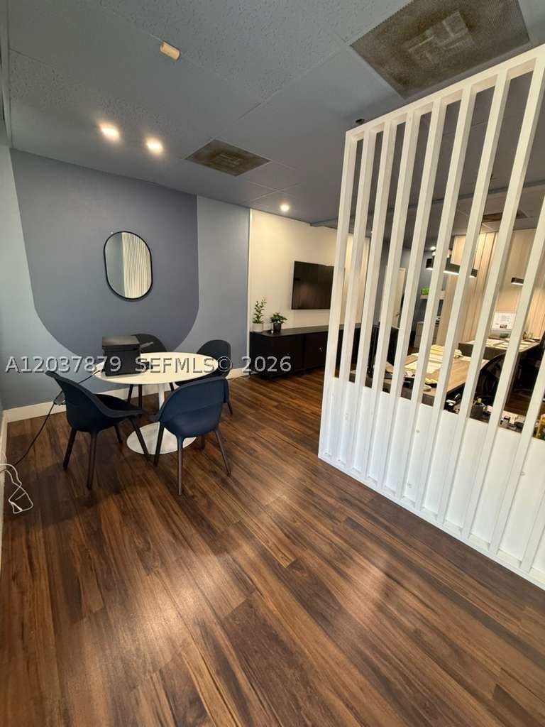 5245 NW 36th St 5253