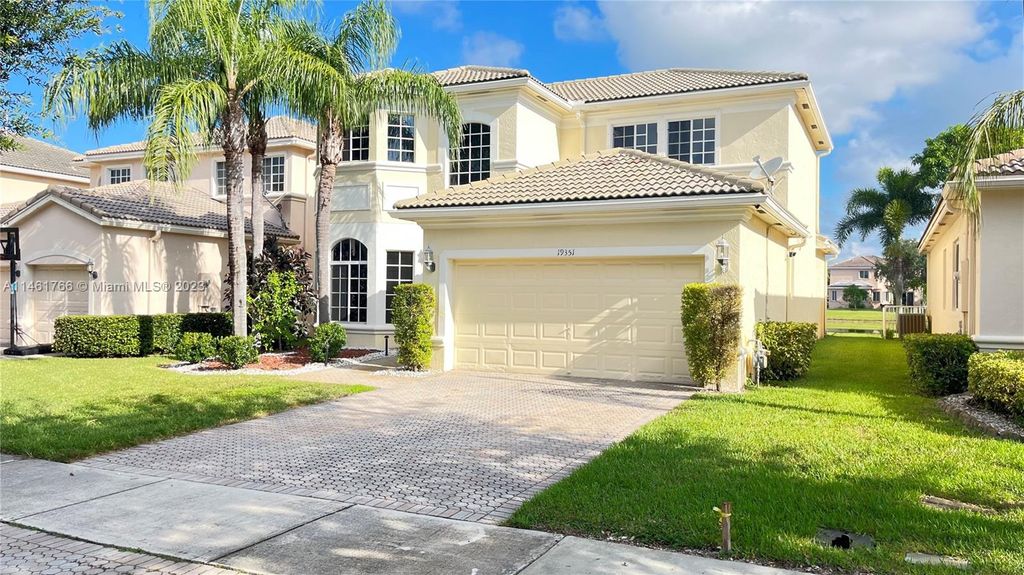 Photo of 19351 SW 61st St #19351, Pembroke Pines, FL 33332 (MLS # A11461766)