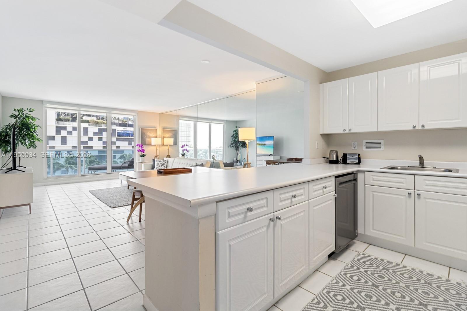 RONEY PALACE CONDO - Residential