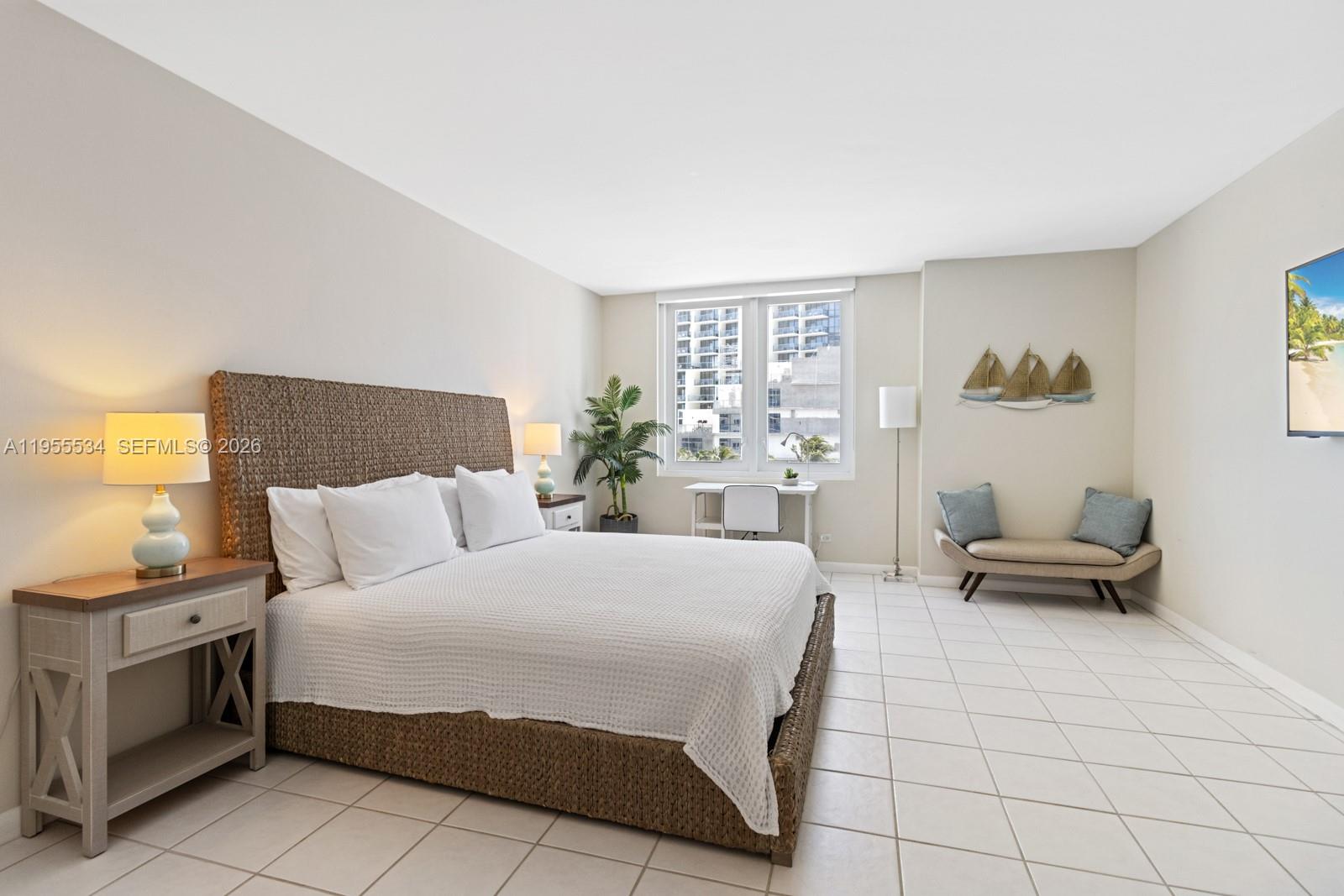 RONEY PALACE CONDO - Residential