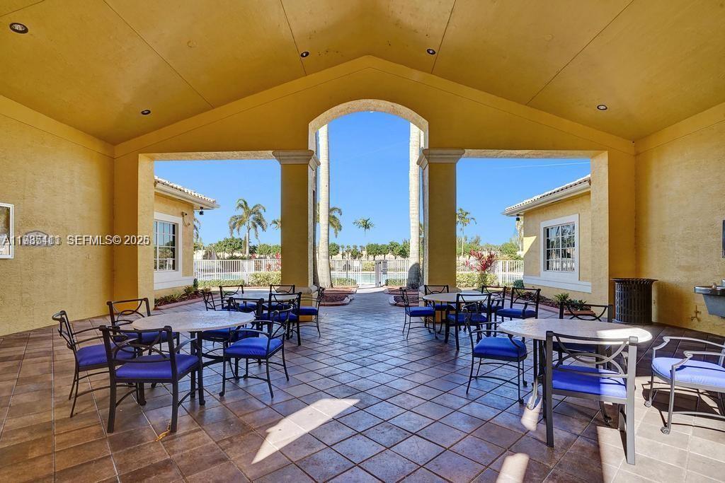 SILVER FALLS - Residential