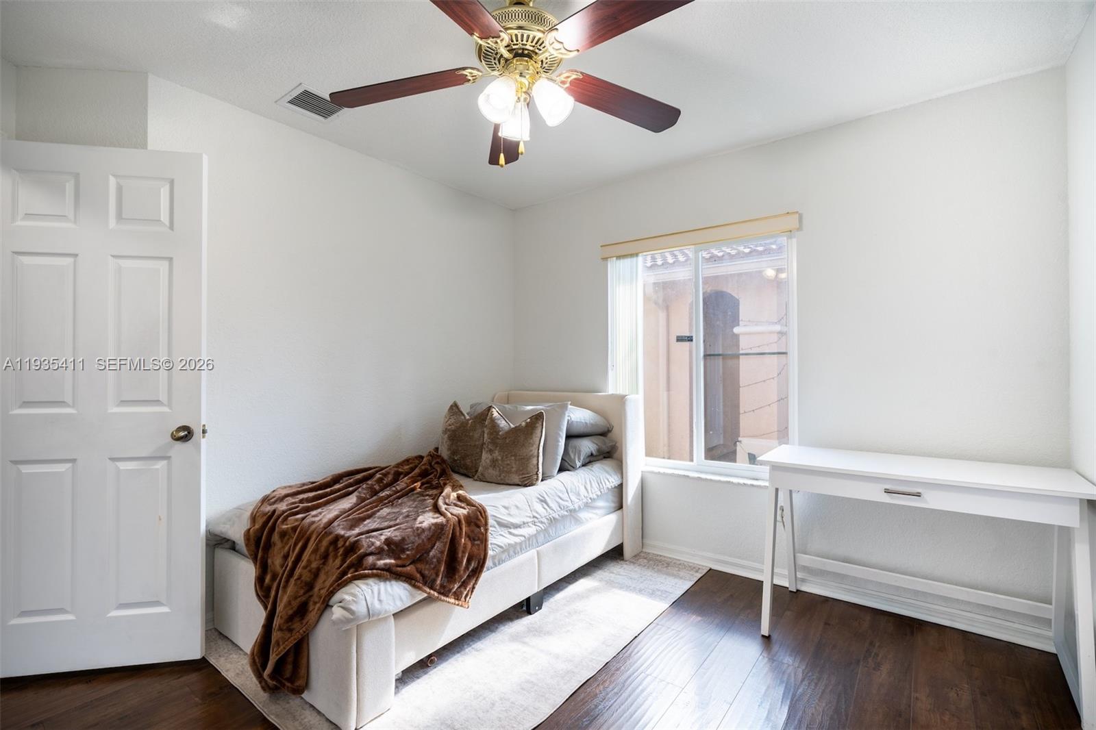 SILVER FALLS - Residential