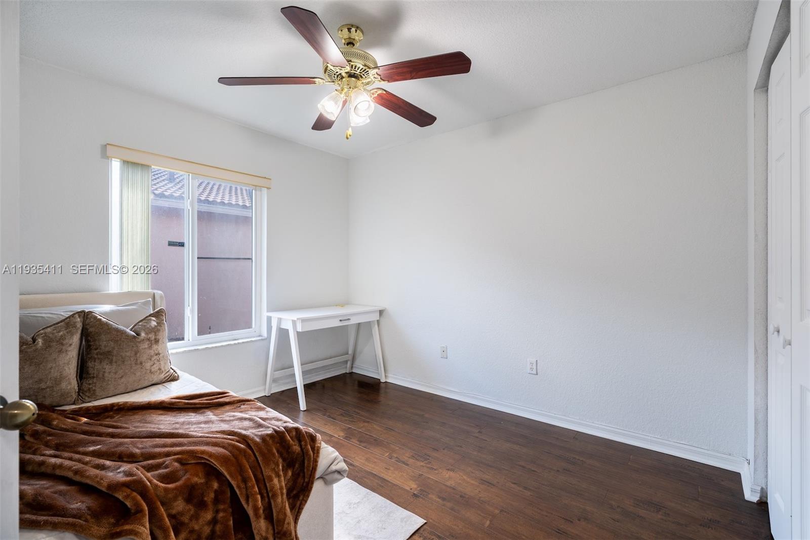 SILVER FALLS - Residential