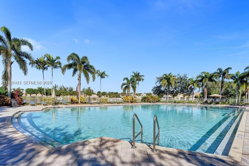 SILVER FALLS - Residential