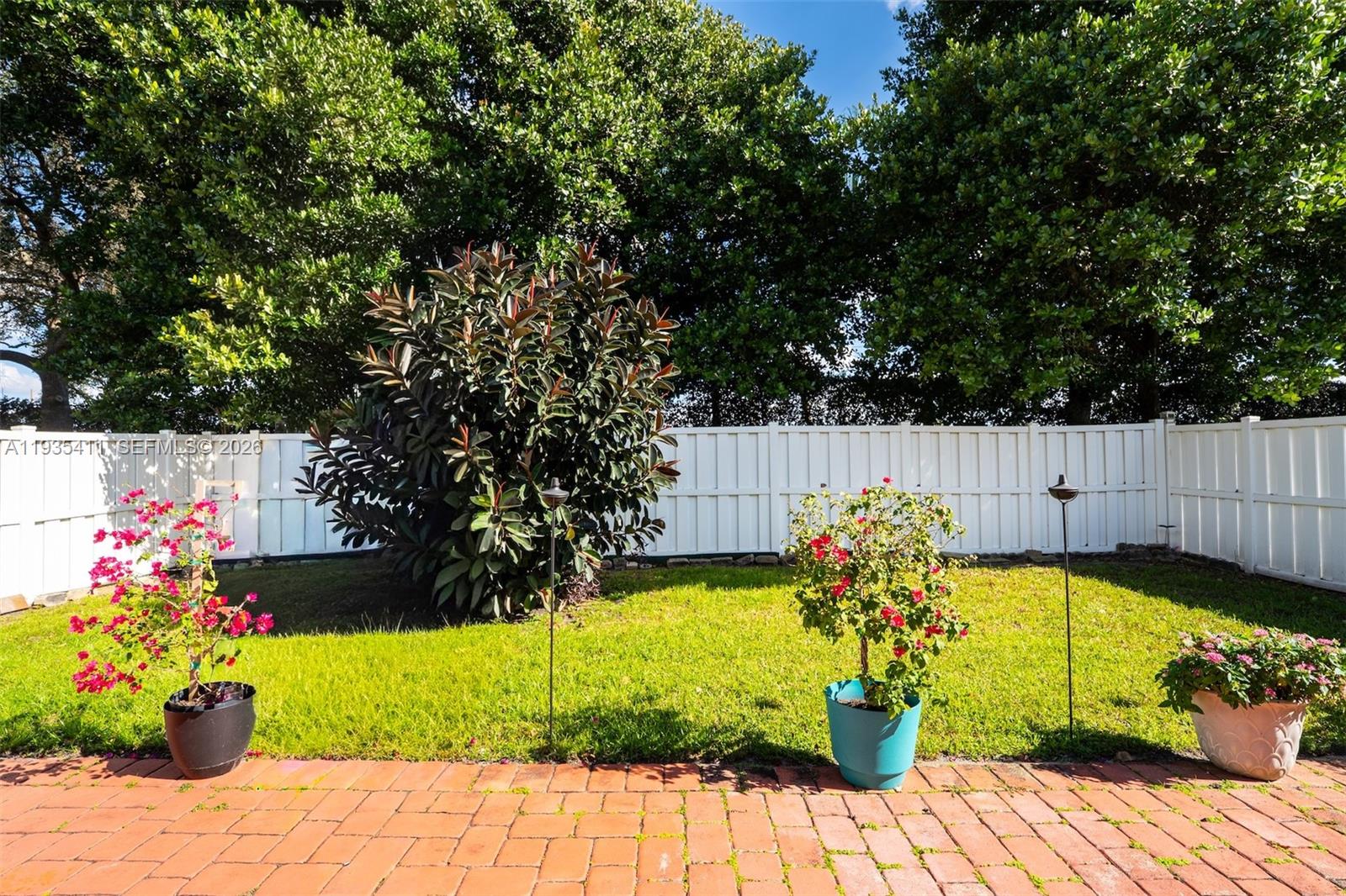 SILVER FALLS - Residential