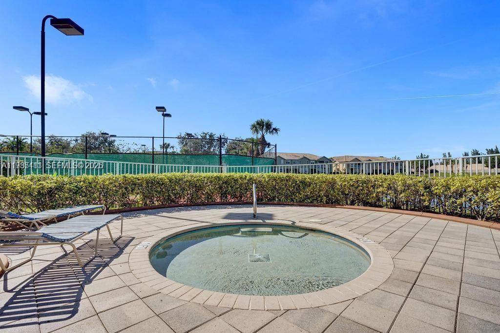 SILVER FALLS - Residential