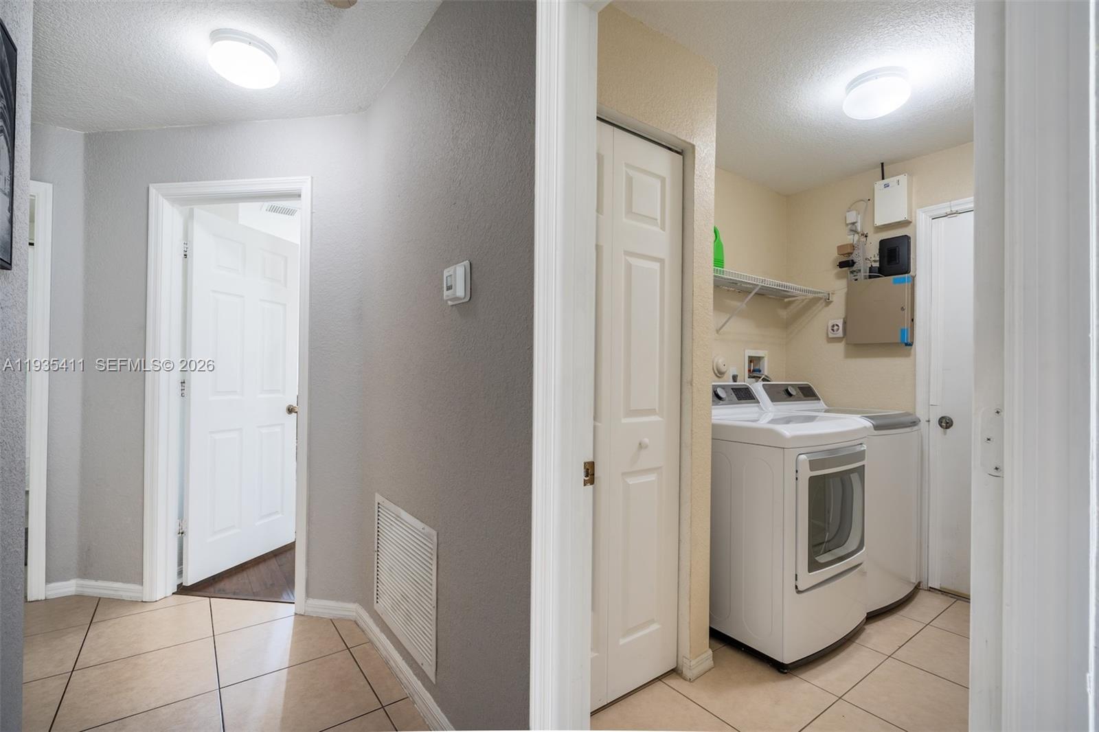 SILVER FALLS - Residential