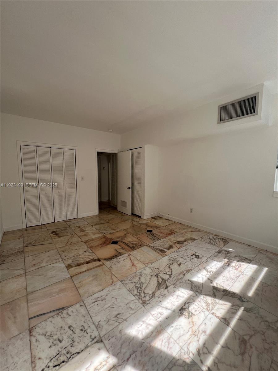 DORBE GARDENS CONDO - Residential Lease