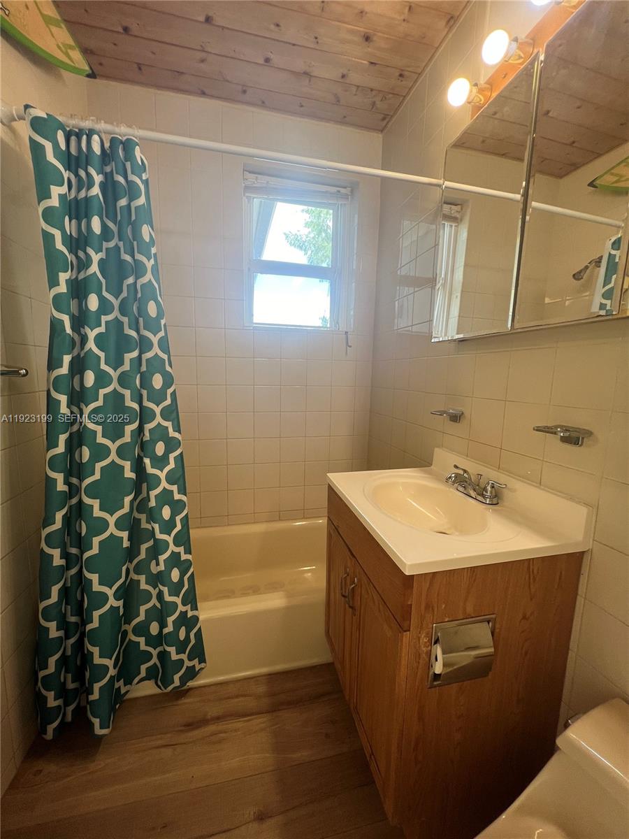 DORBE GARDENS CONDO - Residential Lease