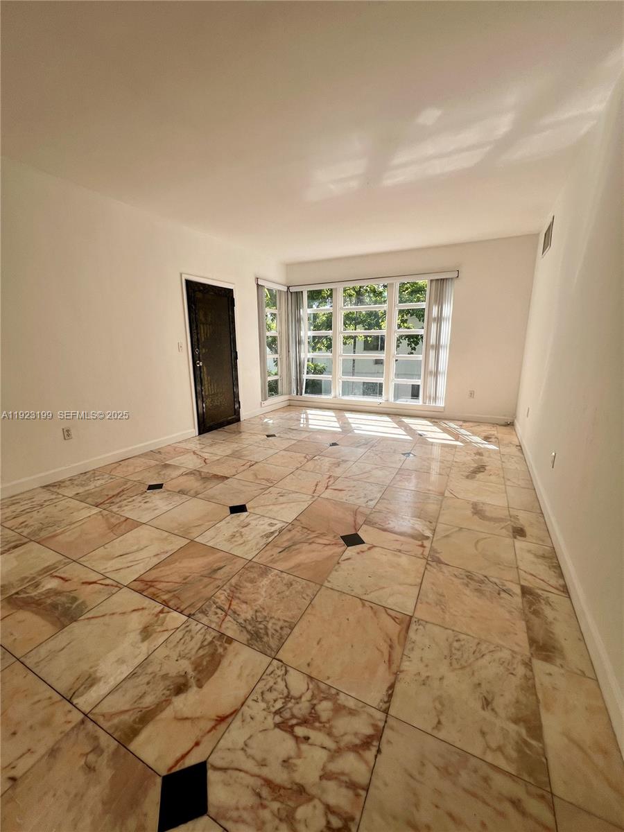 9350 E Bay Harbor Dr 6