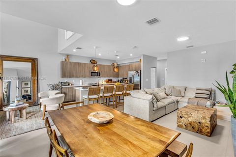 4725 NW 85th Ave 17 Doral FL 33166