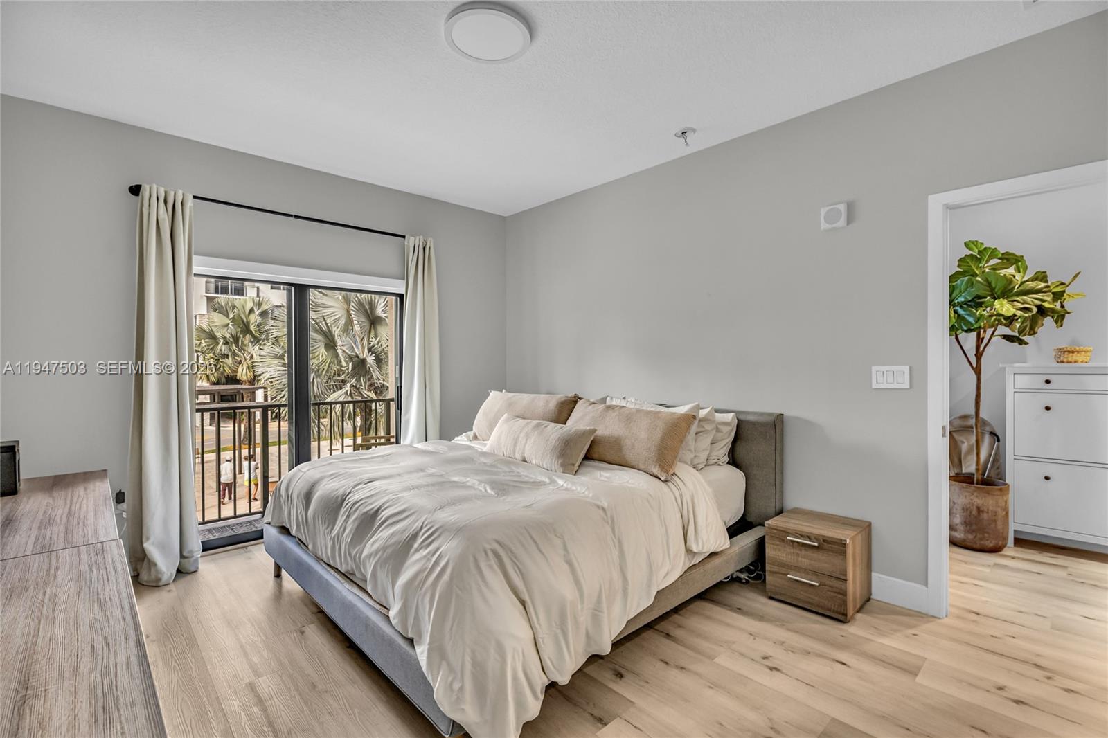 URBANA AT THE RESIDENCES - Residential