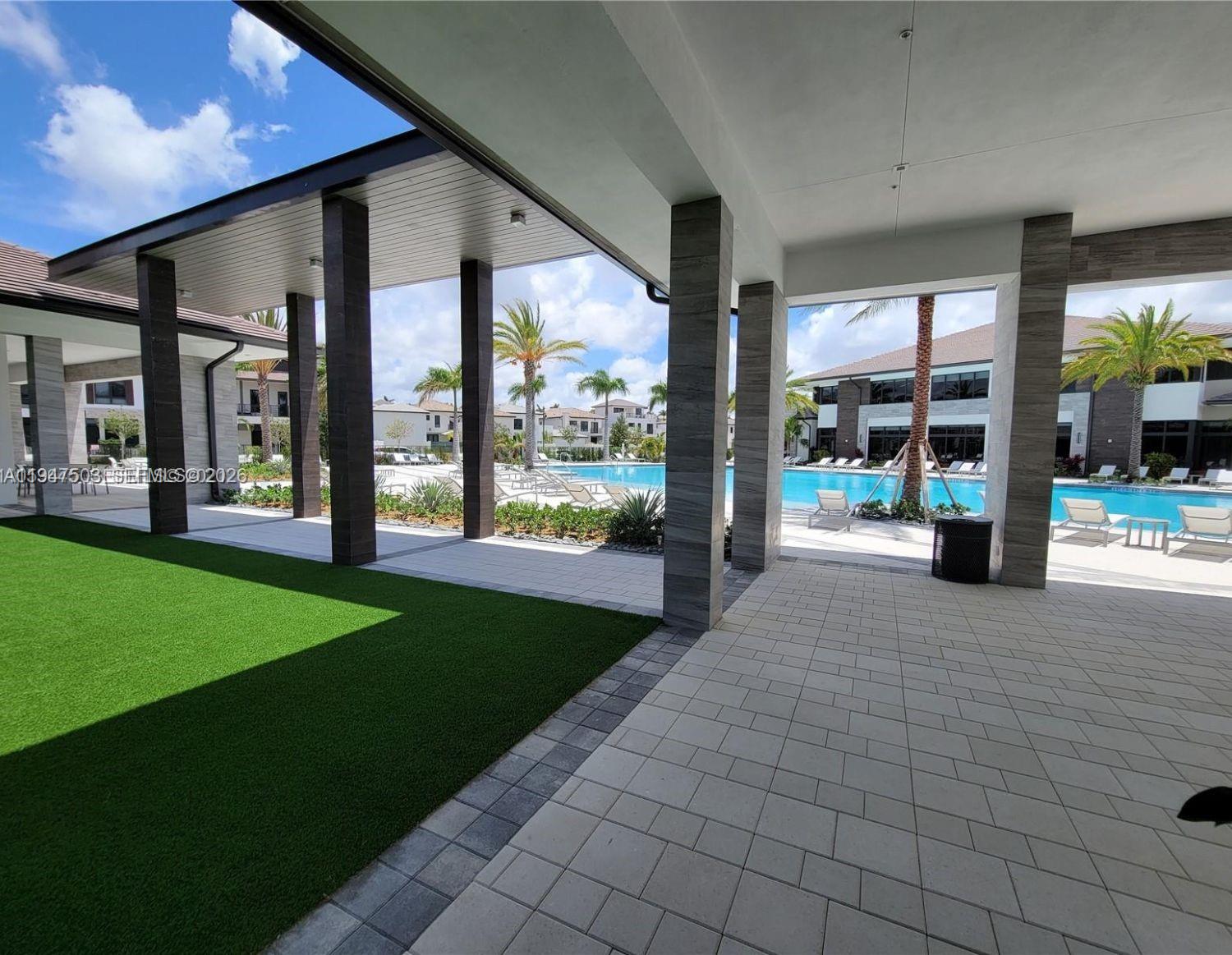 URBANA AT THE RESIDENCES - Residential