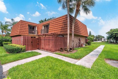 Photo of 1306 SW 118th Ter, Davie, FL 33325 (MLS # A11865176)