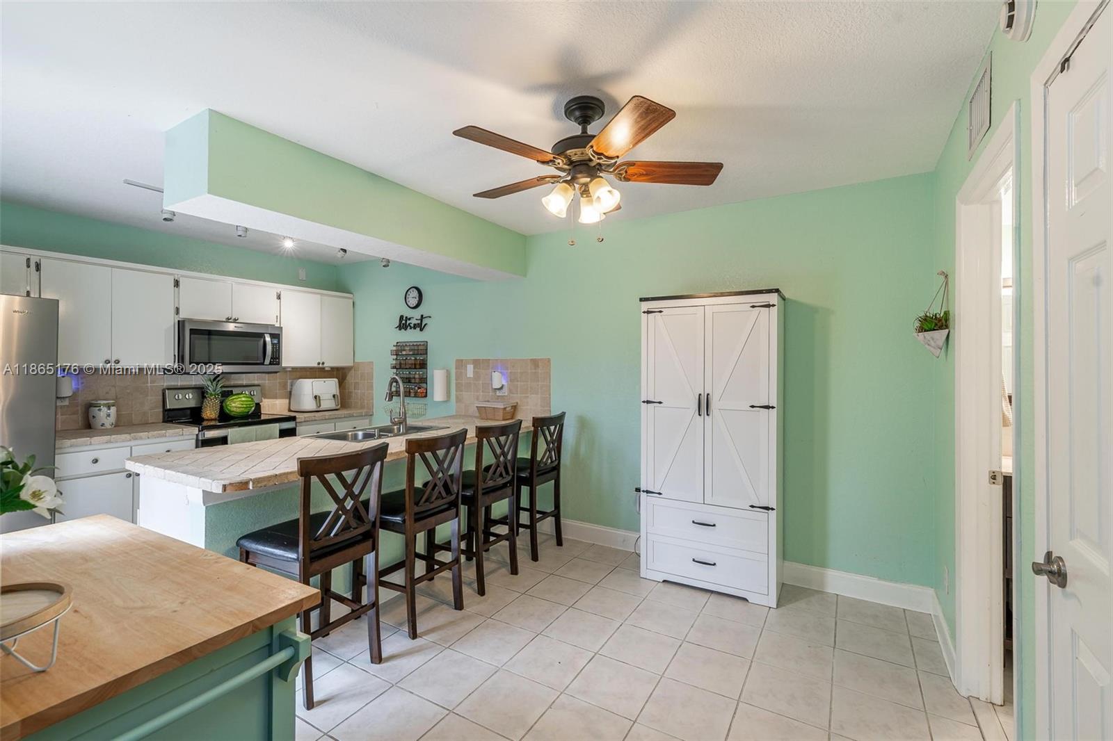 1306 SW 118th Ter