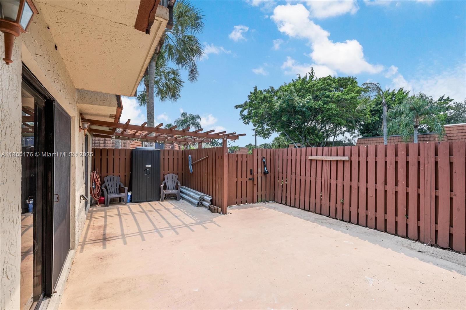 1306 SW 118th Ter