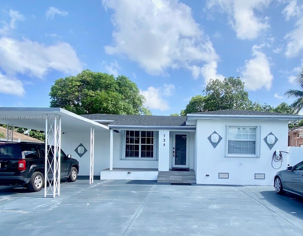 1ST ADDN TO LAWNDALE - Residential