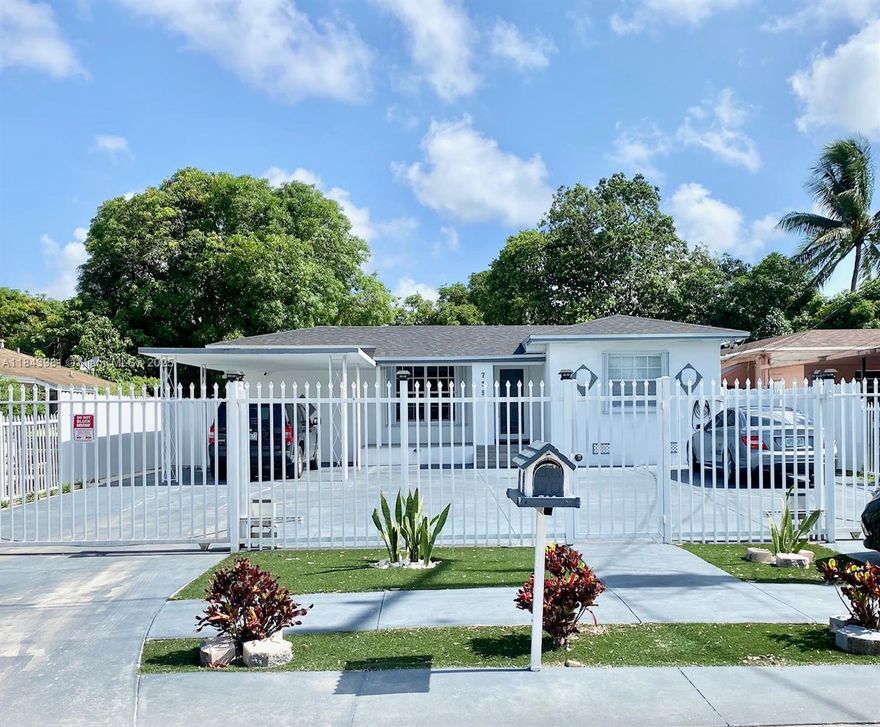 GORGEOUS 3 BEDROOMS/2 BATHS HOME WITH A BEAUTIFUL BACKYARD GREAT FOR ENTERTAINMENT !!!
THE HOUSE IS OVER 2,000 SQ FT AND COMES WITH 2 ELECTRIC FRONT GATES. KITCHEN IS FULLY UPDATED 
WITH STAINLESS STEEL APPLIANCES. NEW ROOF INSTALLED IN 2024. BACKYARD FEATURES BRICK PAVERS 
THROUGHOUT AND A SHED. NO HOA !