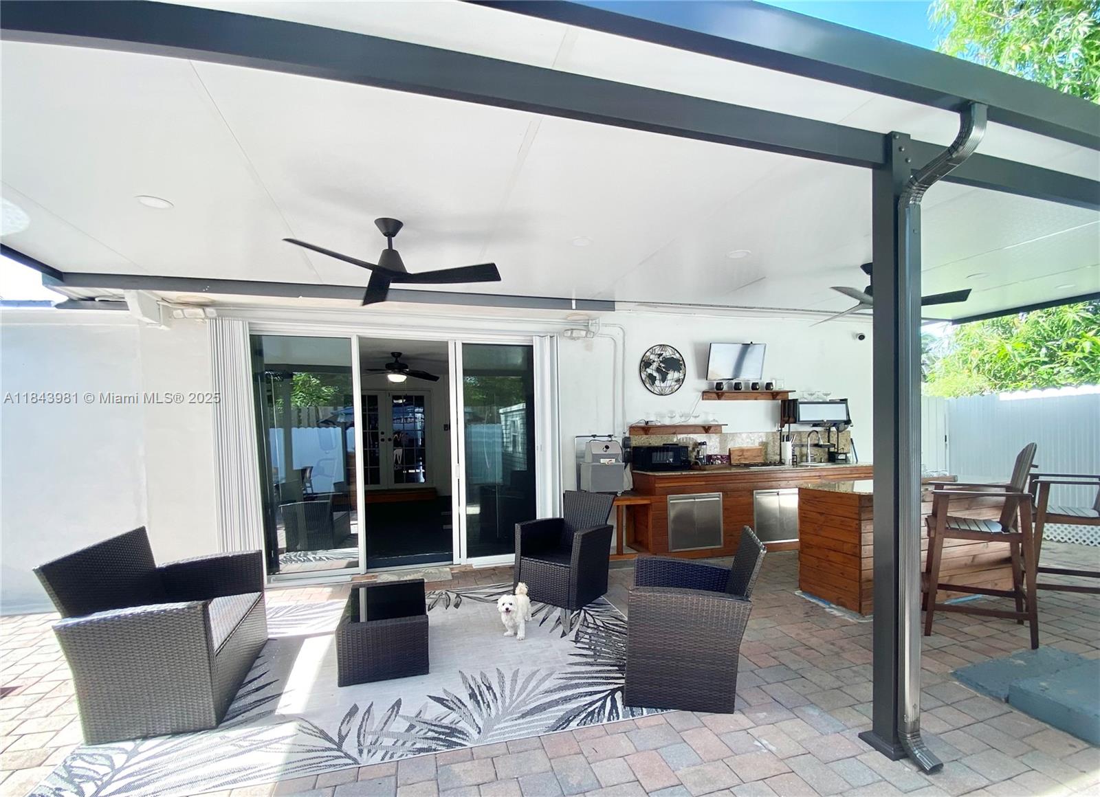 1ST ADDN TO LAWNDALE - Residential