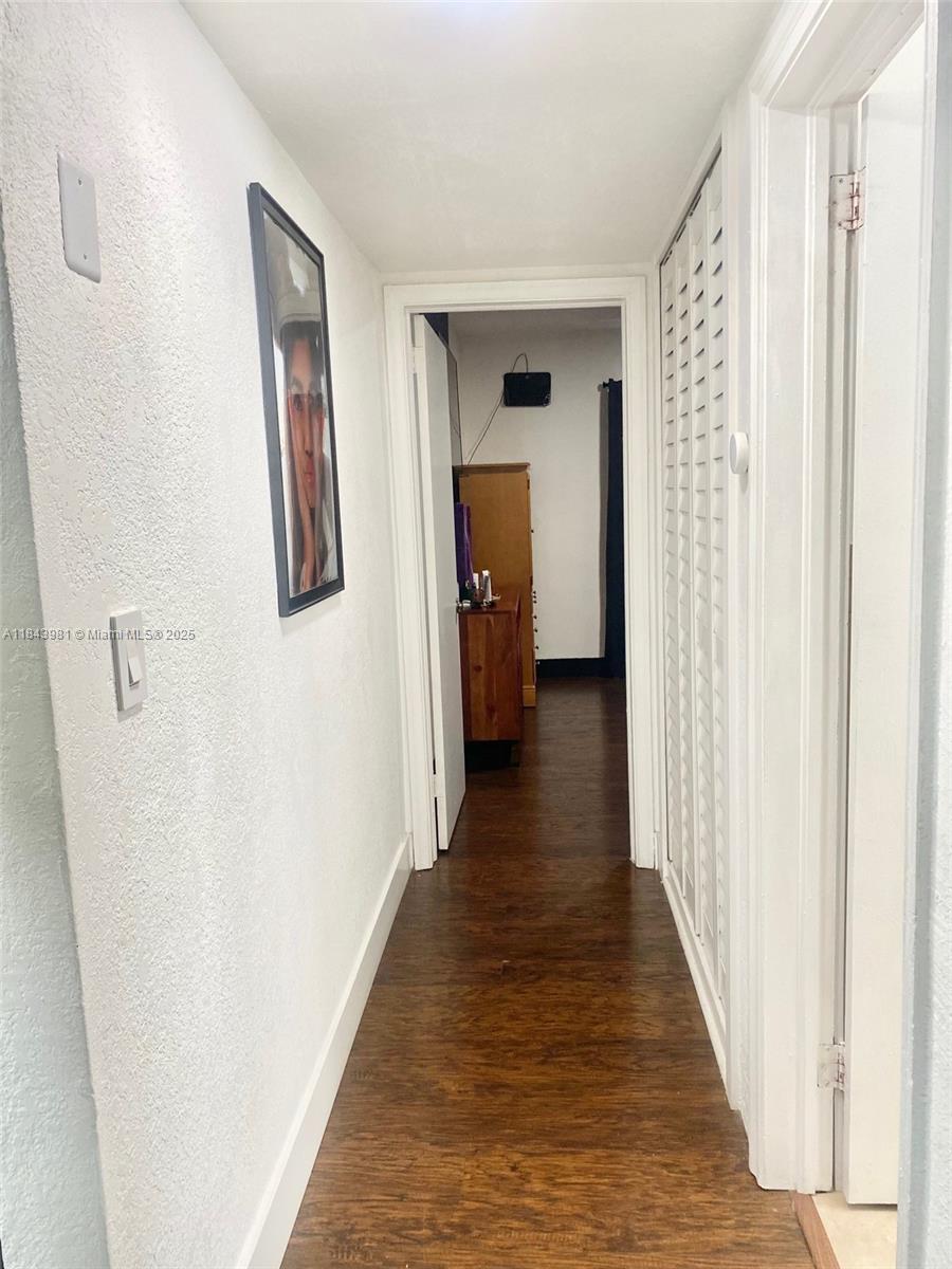 1ST ADDN TO LAWNDALE - Residential