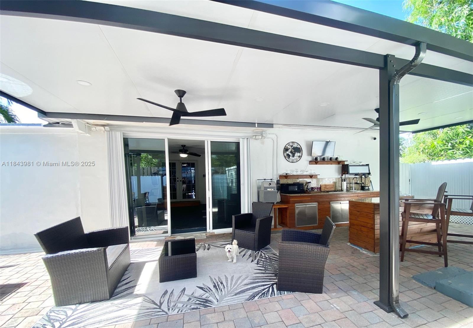 1ST ADDN TO LAWNDALE - Residential