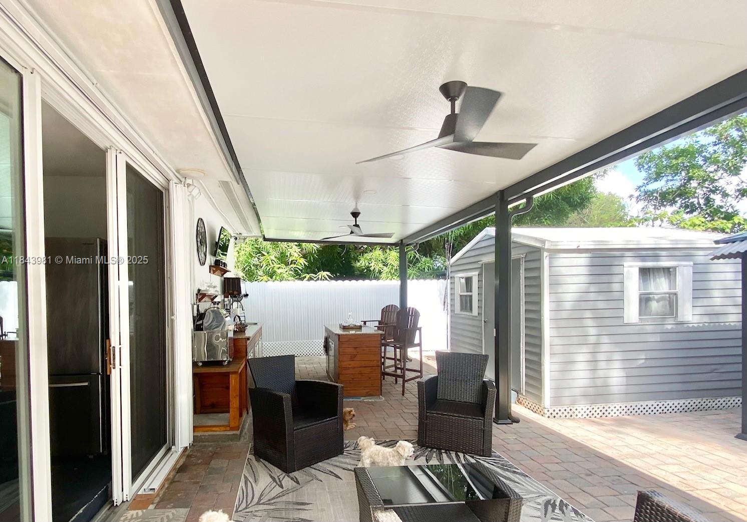 1ST ADDN TO LAWNDALE - Residential