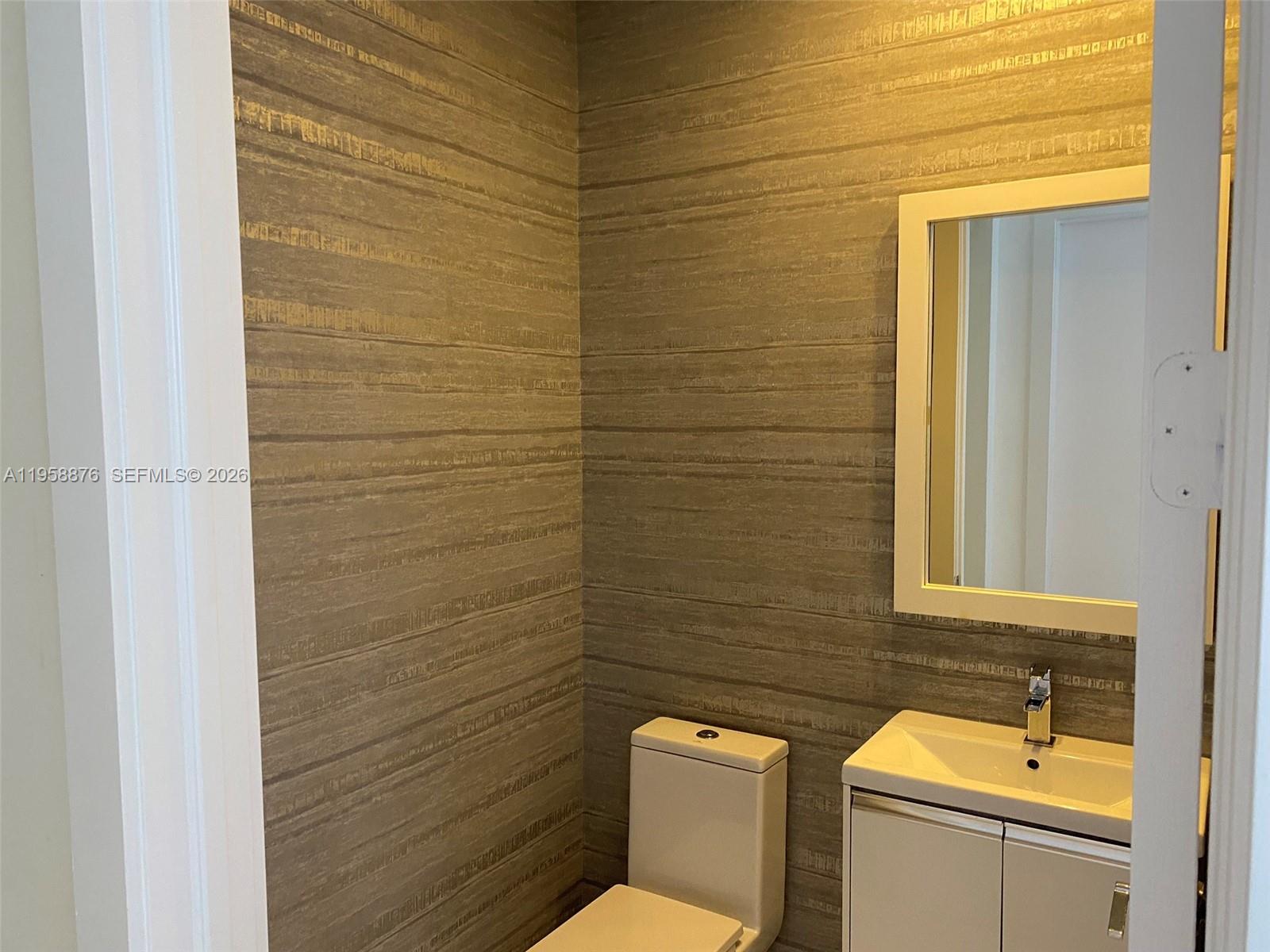 LANDMARK AT DORAL - Residential Lease