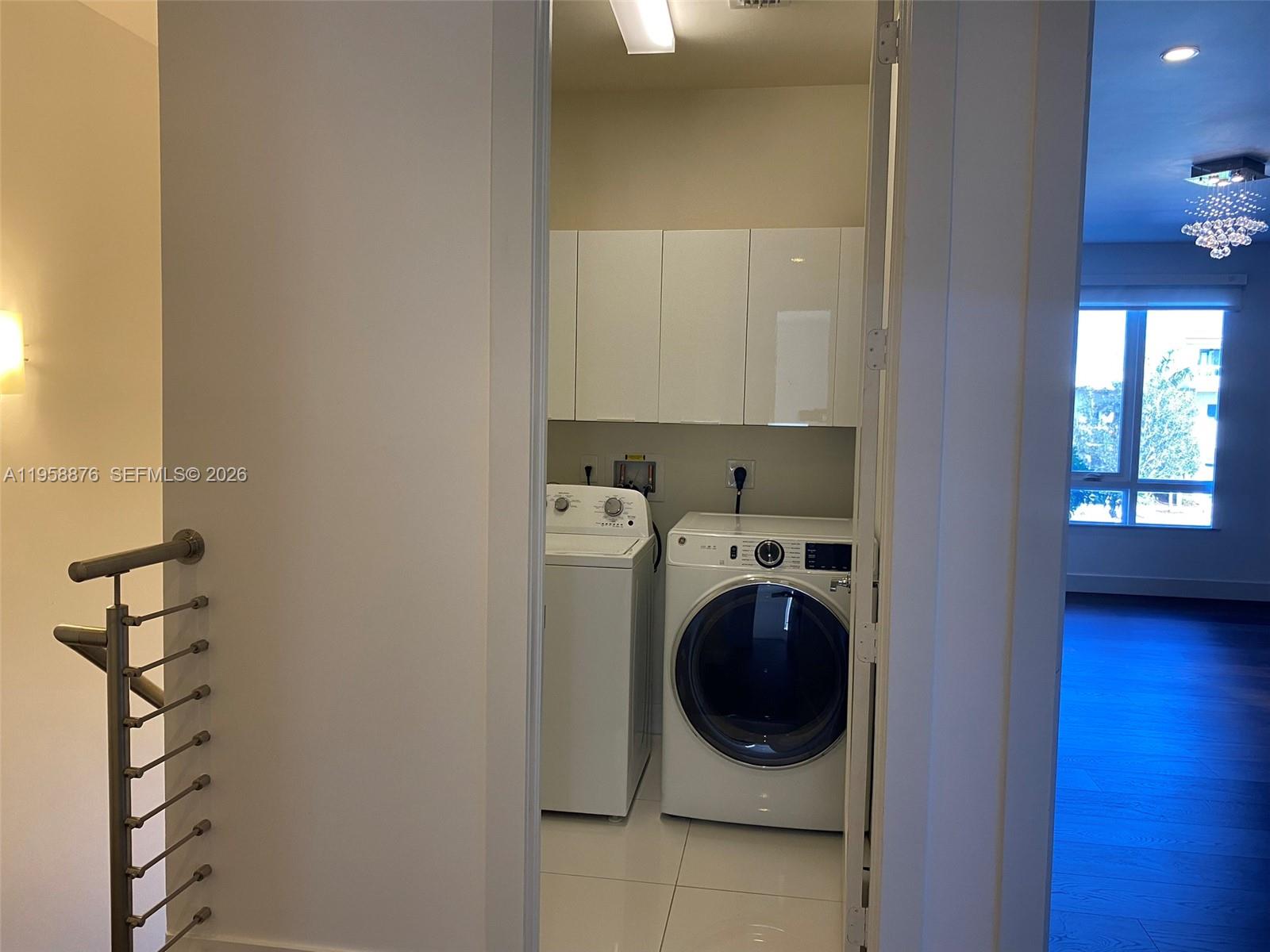 LANDMARK AT DORAL - Residential Lease