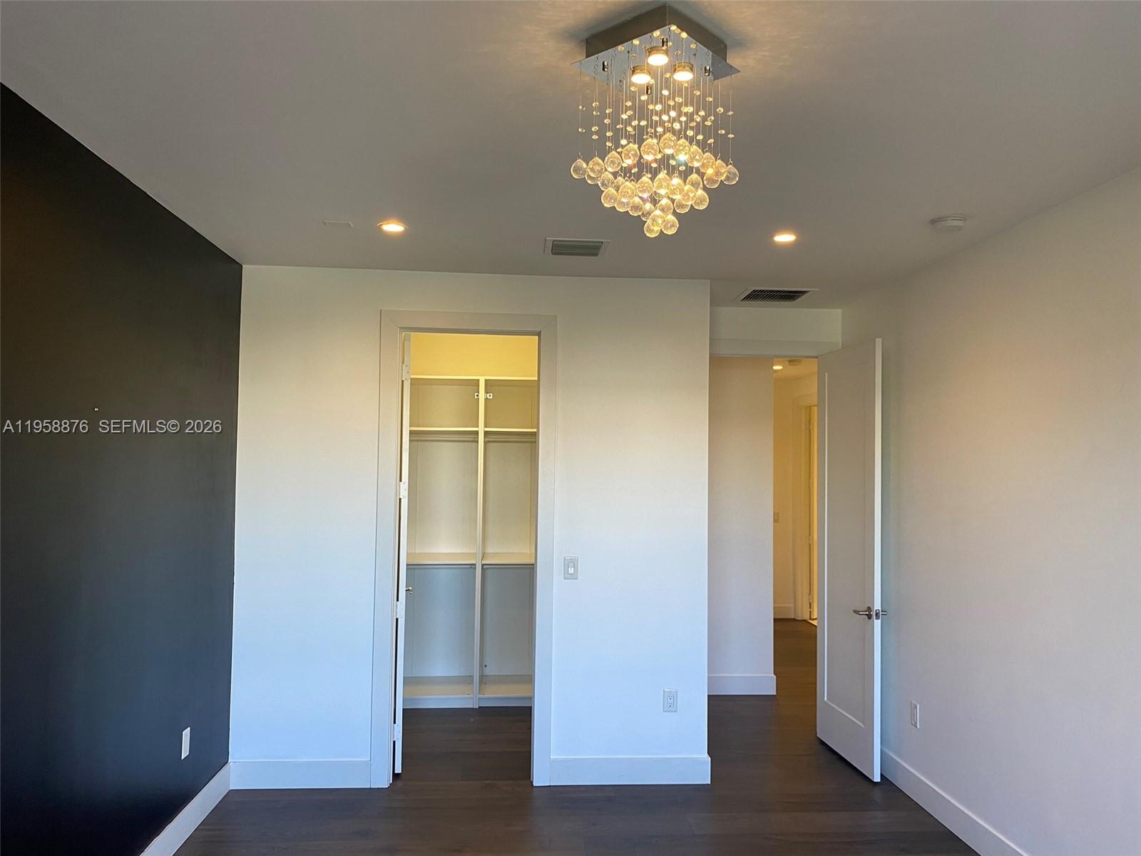 LANDMARK AT DORAL - Residential Lease