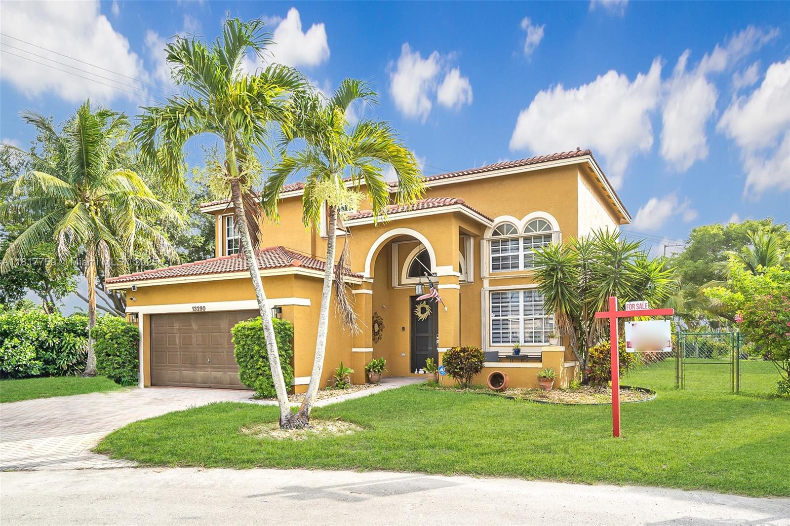 13290 SW 54th Ct, Miramar, FL, 33027/$650,000 2 13290 SW 54th Ct