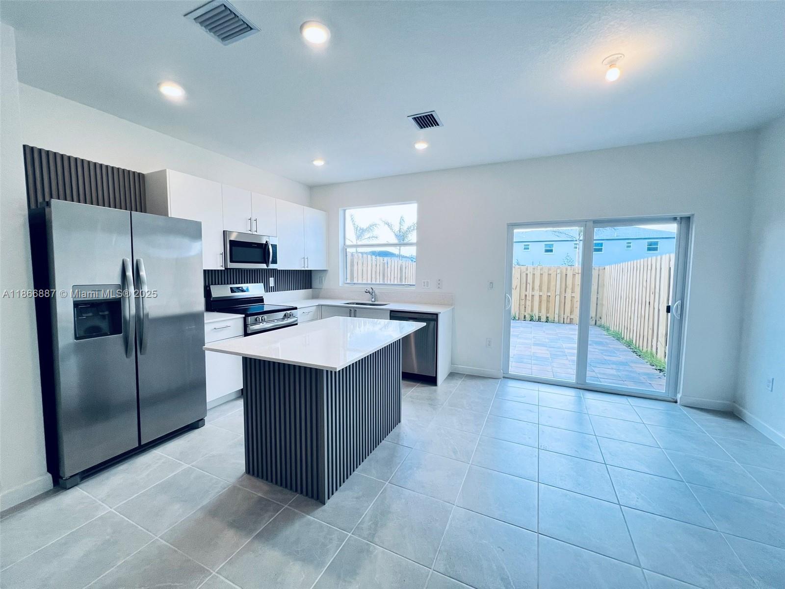 AZURE - Residential Lease