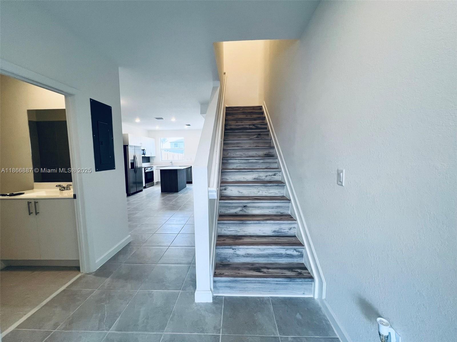 AZURE - Residential Lease