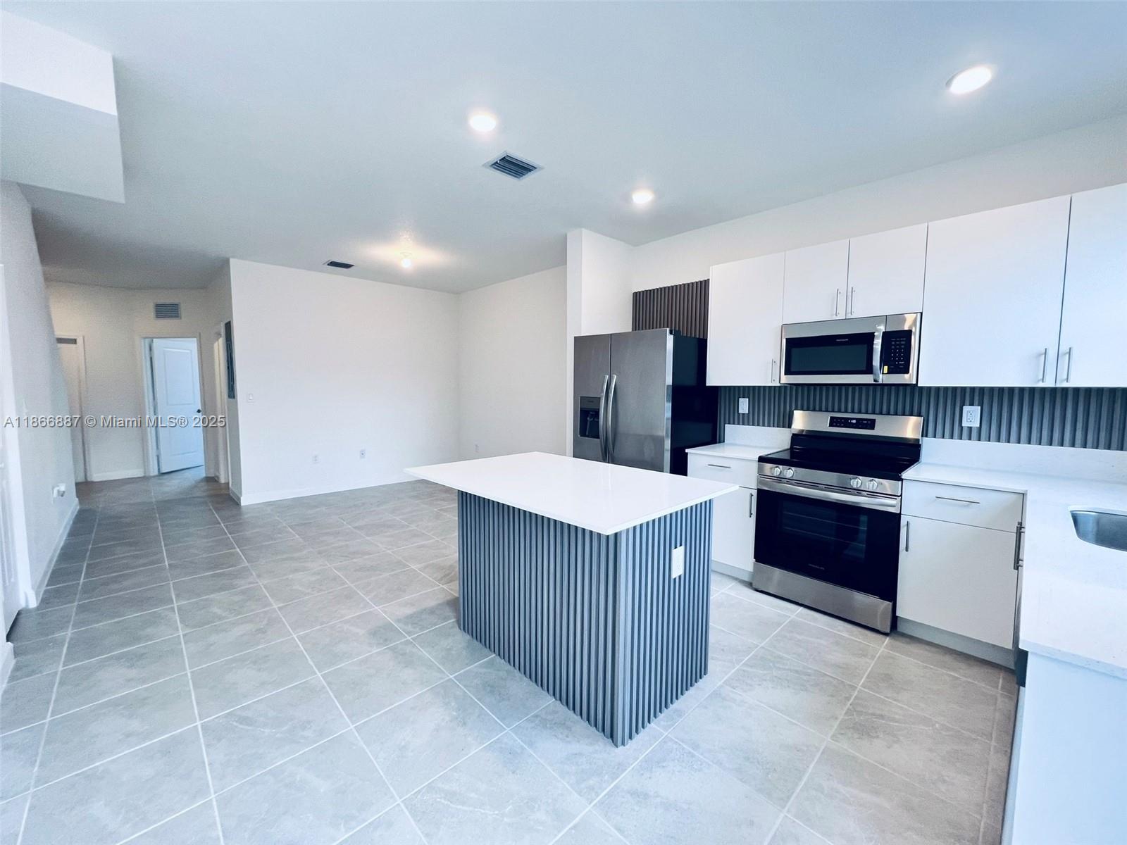 AZURE - Residential Lease