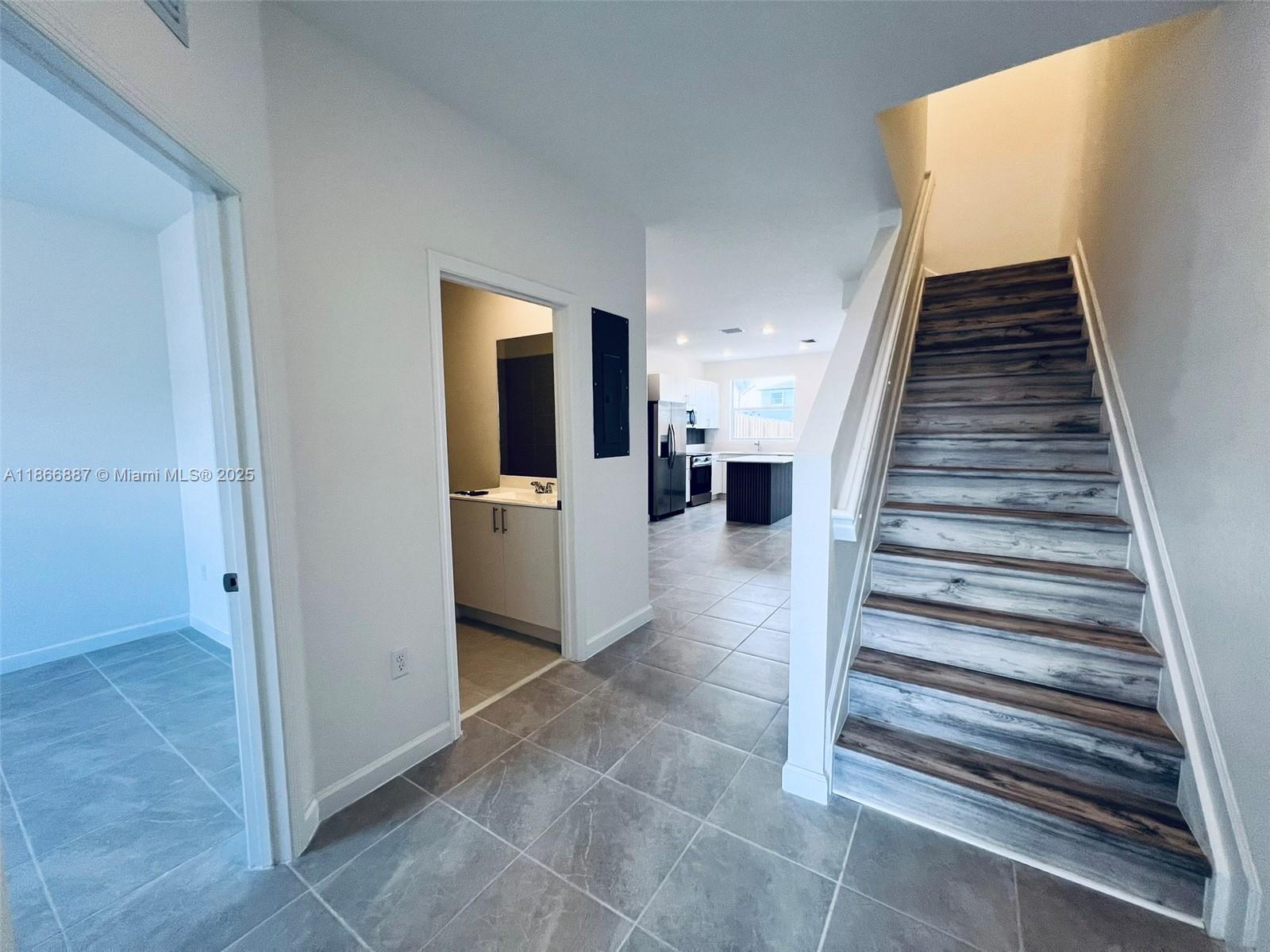 AZURE - Residential Lease