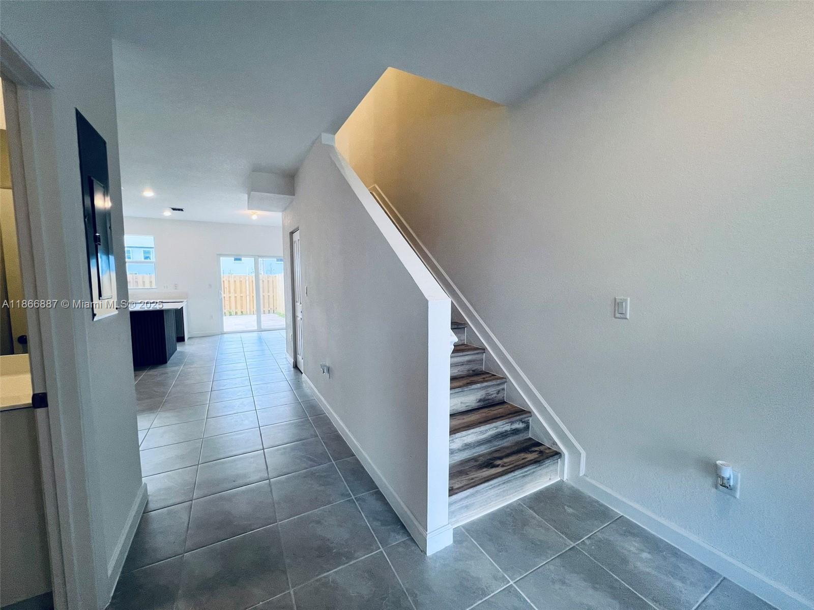 AZURE - Residential Lease