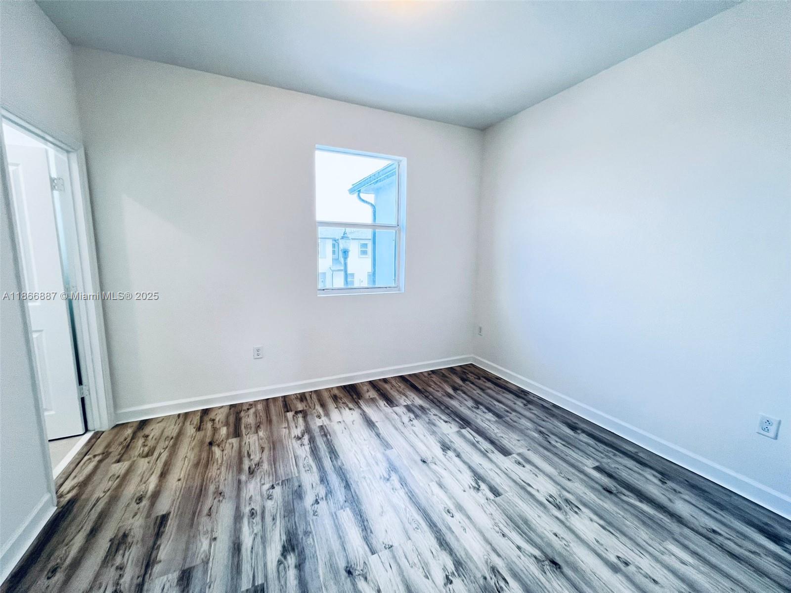 AZURE - Residential Lease