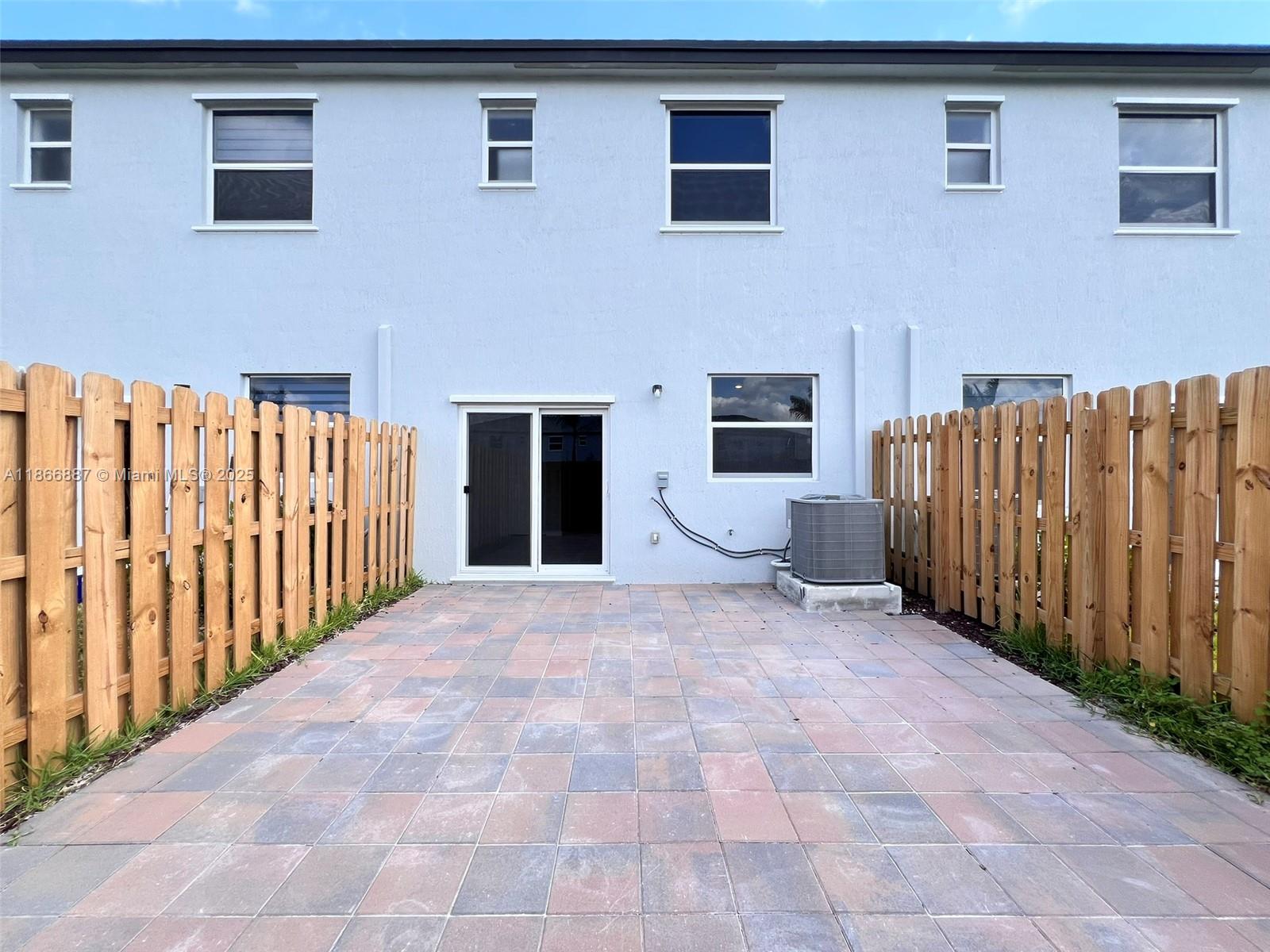 AZURE - Residential Lease