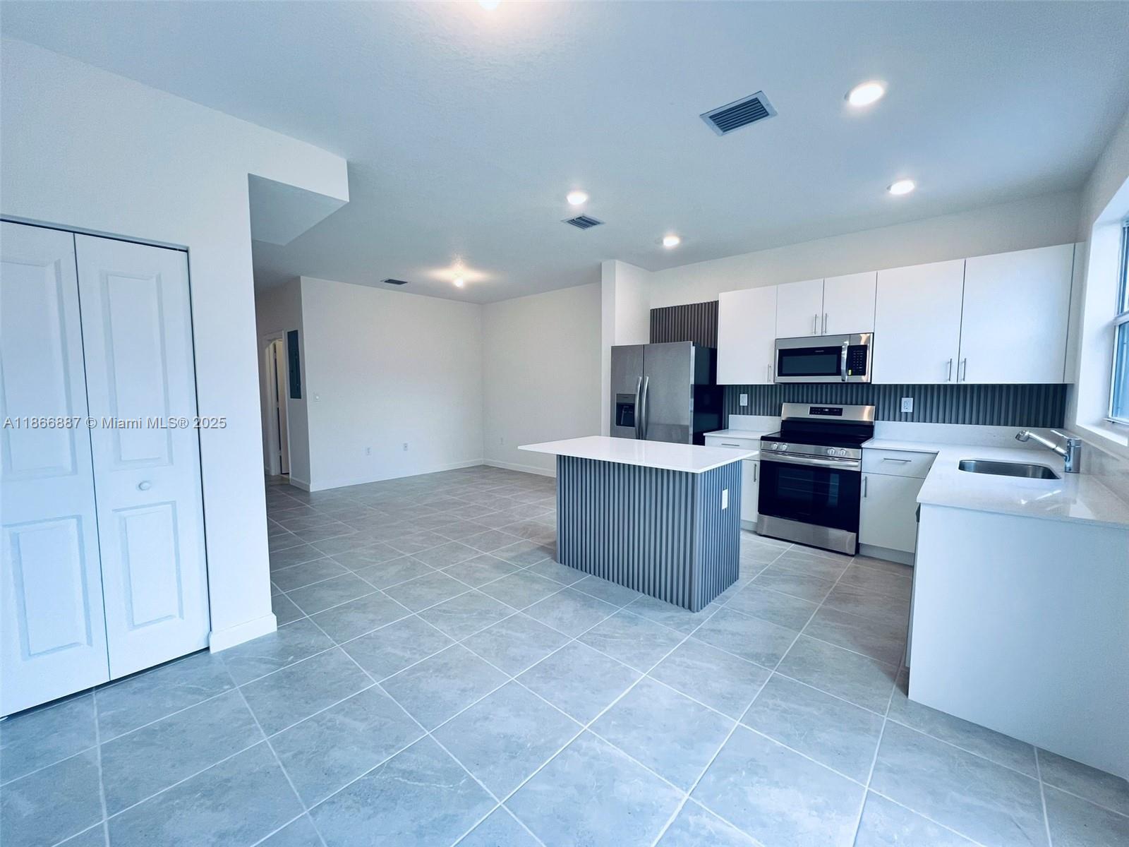 AZURE - Residential Lease