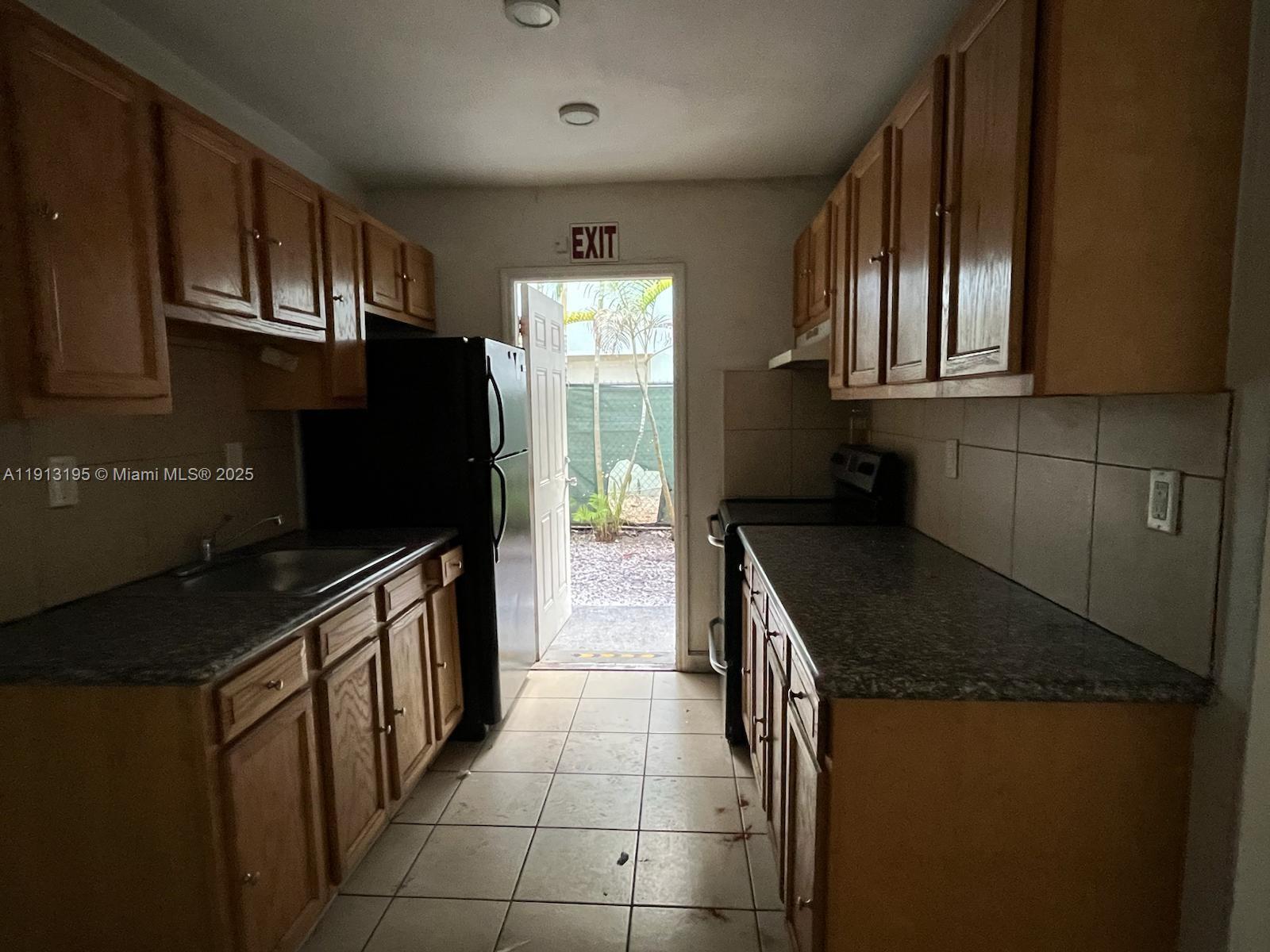 RIVERSIDE NO 2 - Residential Lease