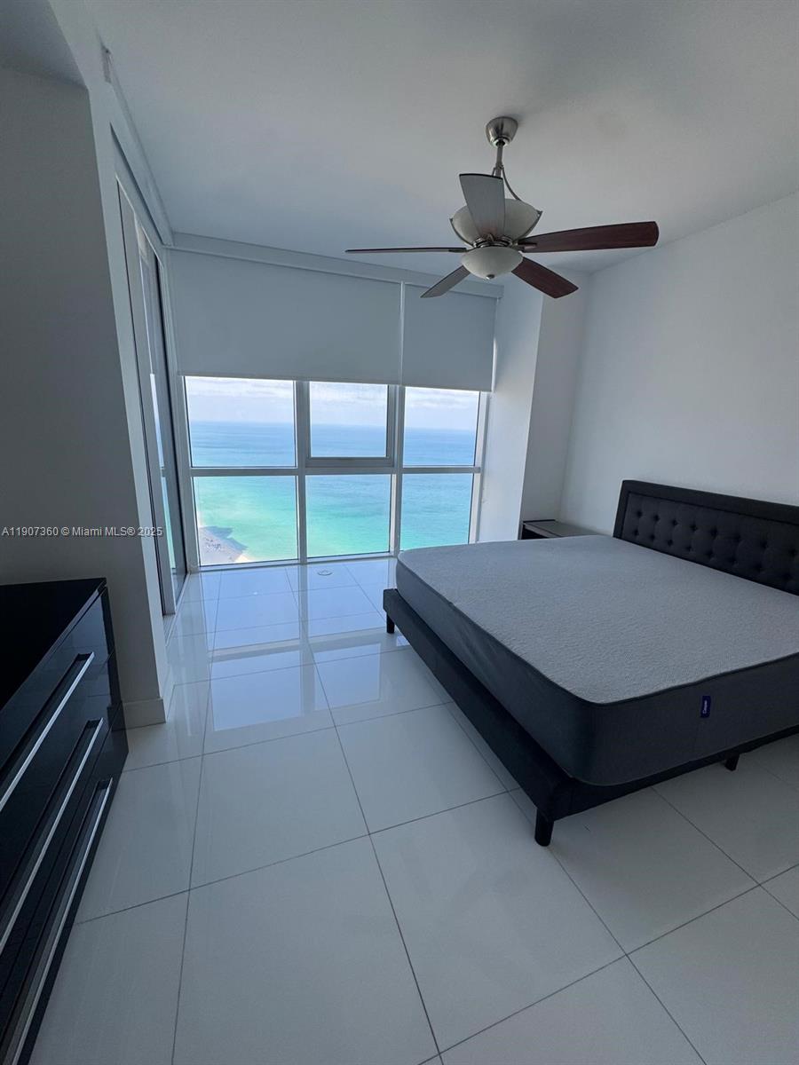 TRUMP ROYALE CONDO - Residential Lease