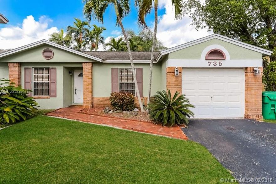 Beautiful property for rent located in a great community, A rated schools and beautiful water view. Updated kitchen and bathrooms. The garage was converted into 4th bedroom. It is very conveniently located to I595, I75, Airport and Sawgrass Mills Mall. Property has washer and dryer hookups, microwave,electric range, refrigerator, dishwasher and disposal. 
Back yard is fenced.