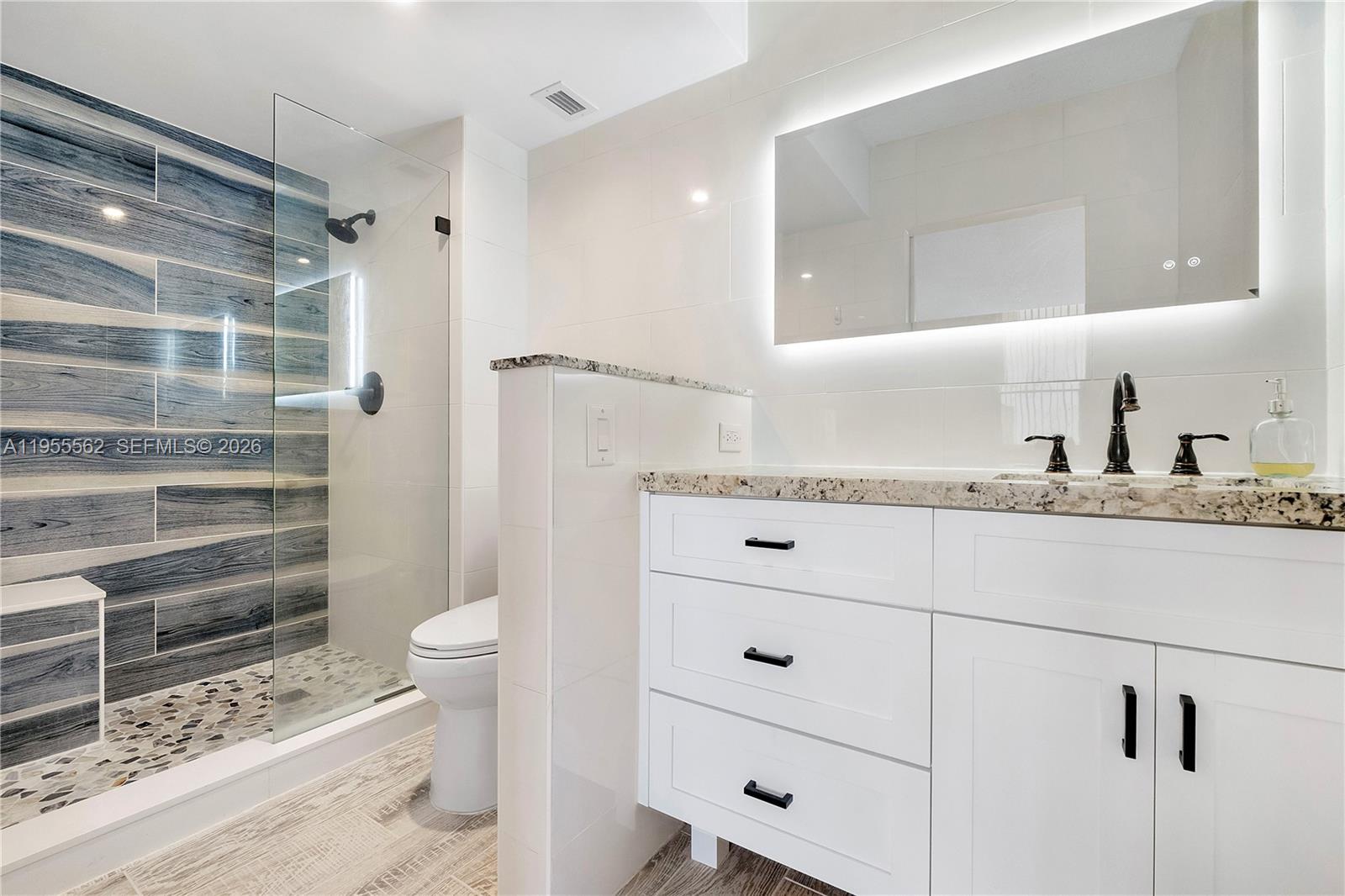 HILLSBORO LIGHT TOWERS CO - Residential