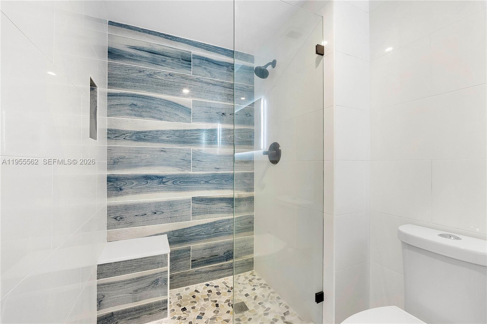 HILLSBORO LIGHT TOWERS CO - Residential