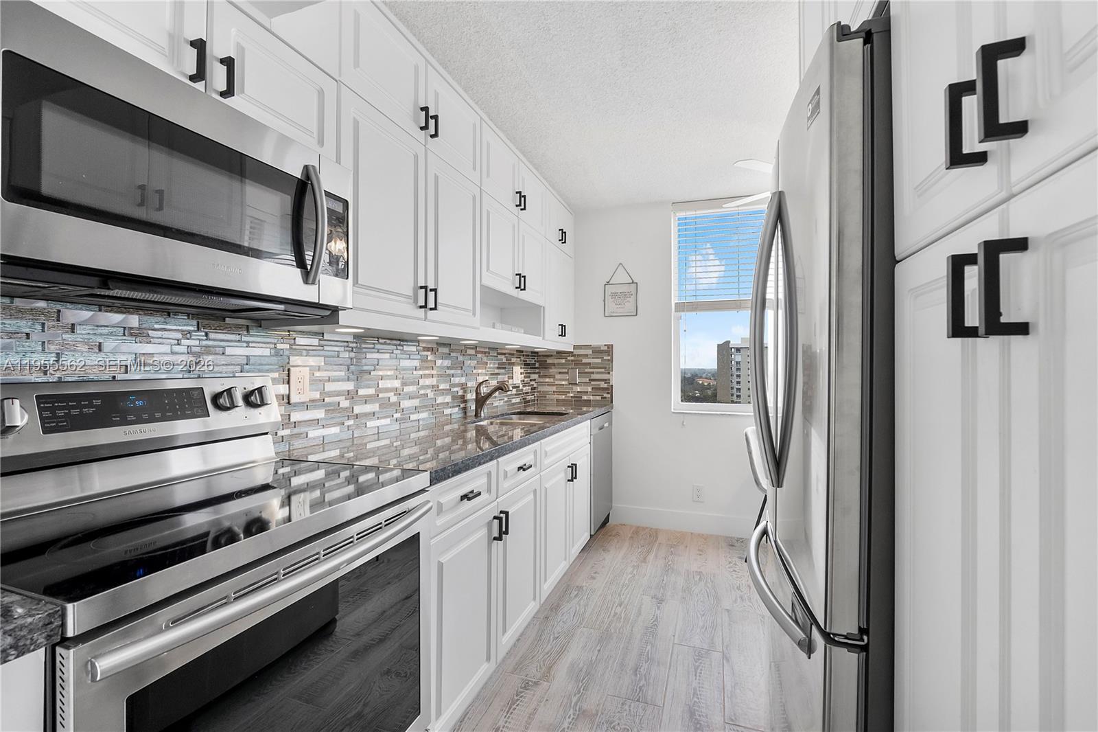 HILLSBORO LIGHT TOWERS CO - Residential