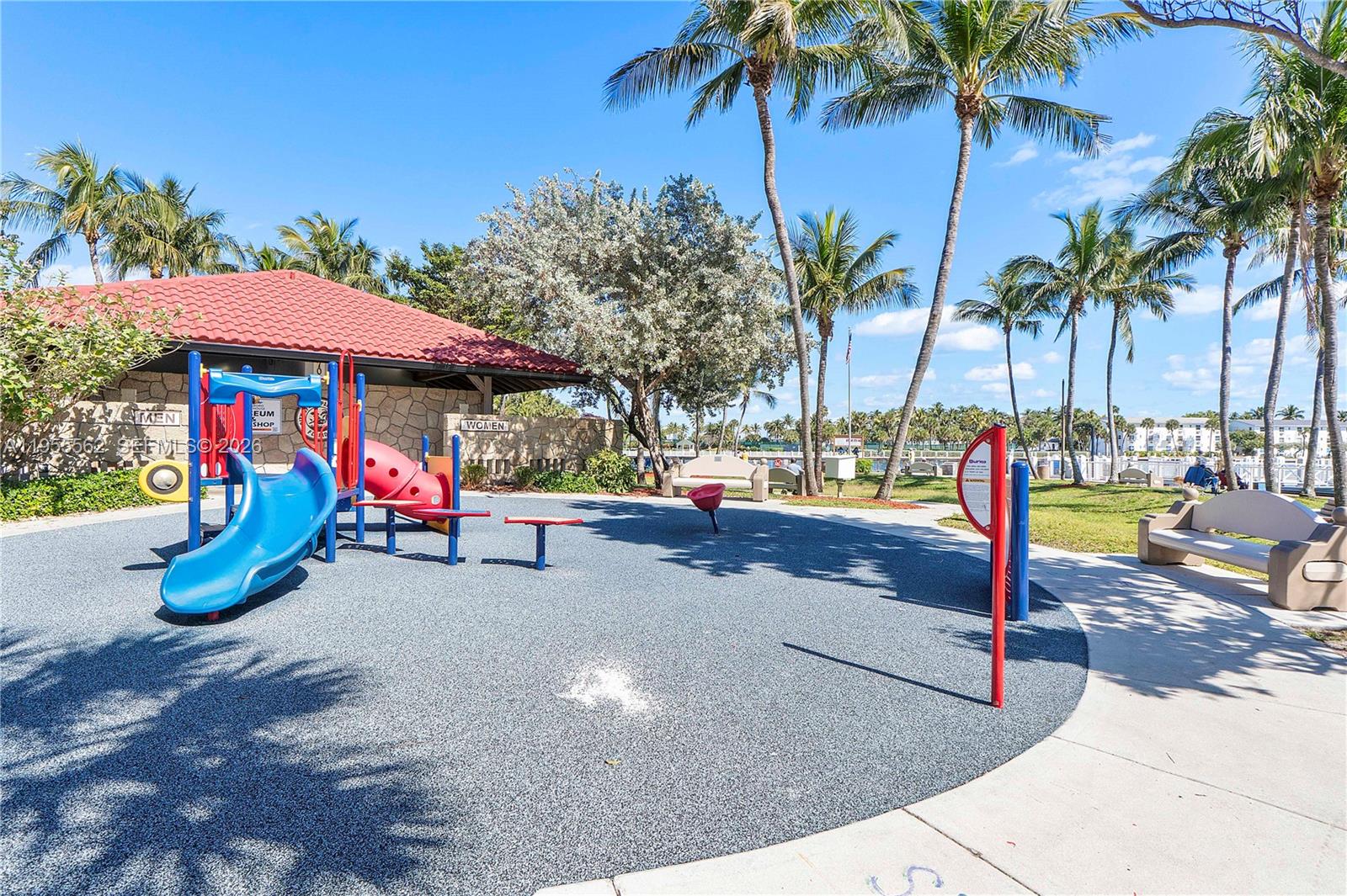 HILLSBORO LIGHT TOWERS CO - Residential